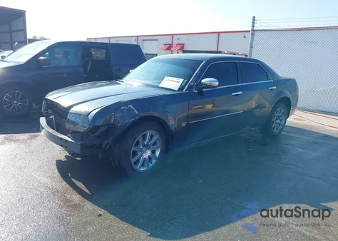 2007 Chrysler 300C z USA, uszkodzony, nr VIN 2C3KA63H17H786962
